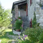 別荘 La Brocca Di Valdichiascio *